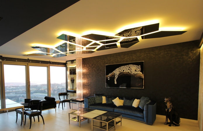 mirror structure with backlighting