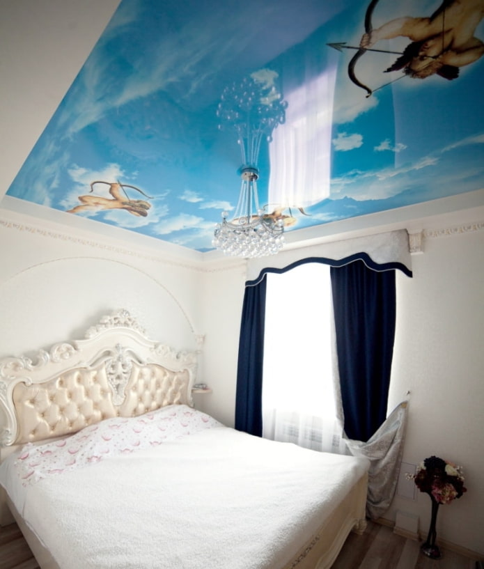 photo printing on the ceiling in the bedroom