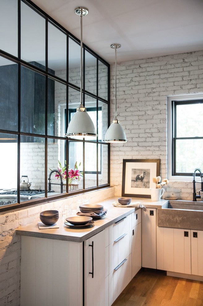 pendant lights in the kitchen