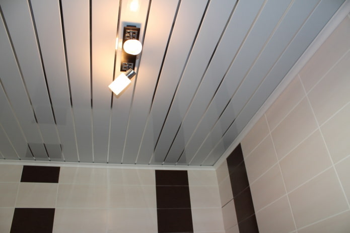 slatted suspended structure in the bathroom