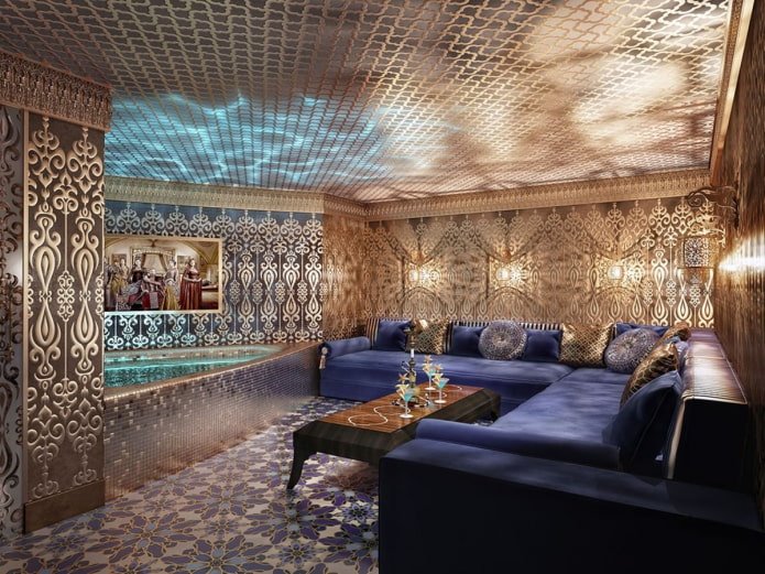 Moroccan-style anteroom