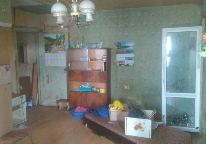 Room before renovation