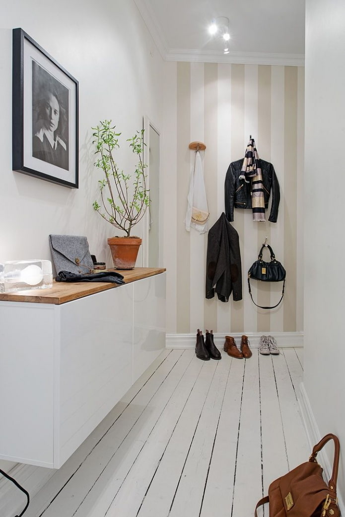 decor and lighting in the hallway in Scandinavian style