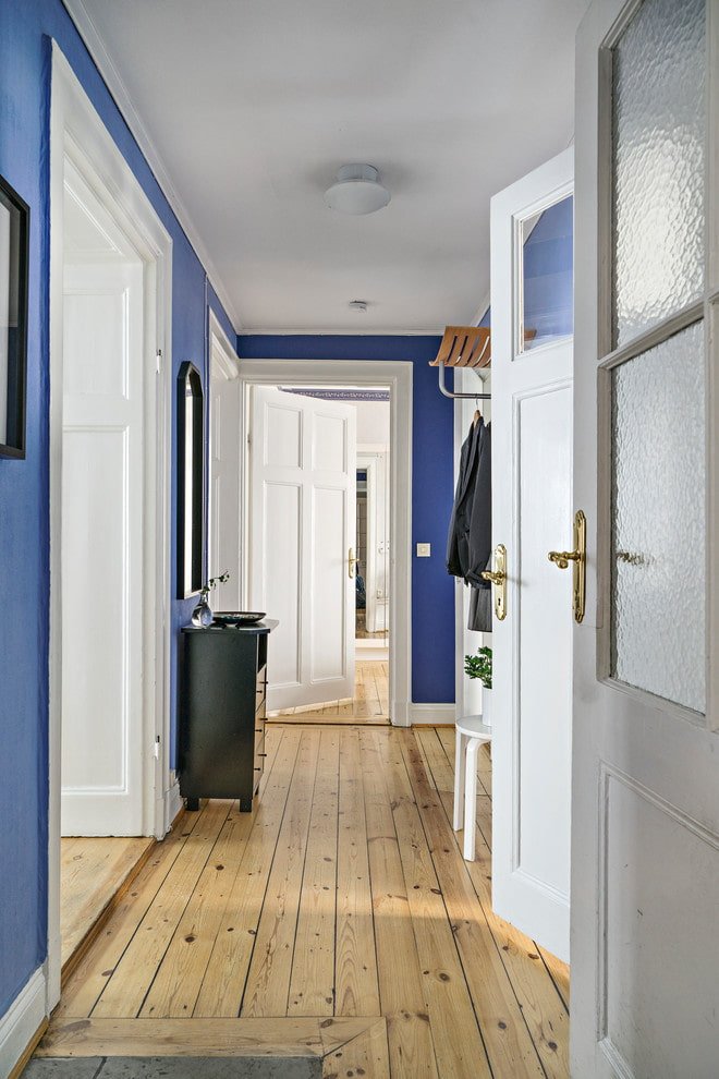 design of a narrow Scandinavian hallway