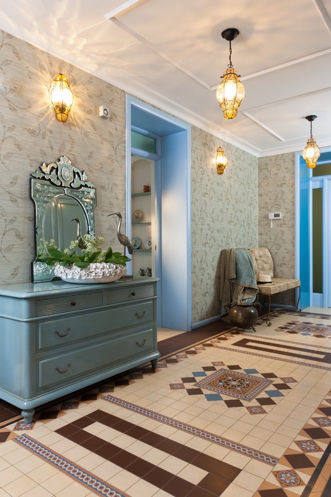 lighting in the interior of the corridor in the Provence style