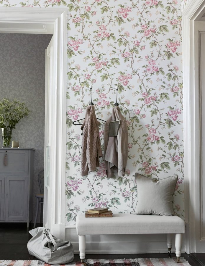color scheme of the hallway in the provence style