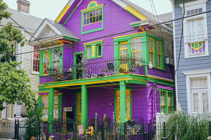 Violet and green combination