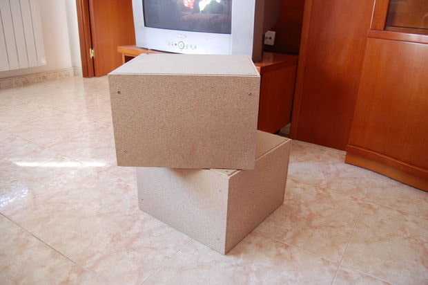 chipboard pouf base