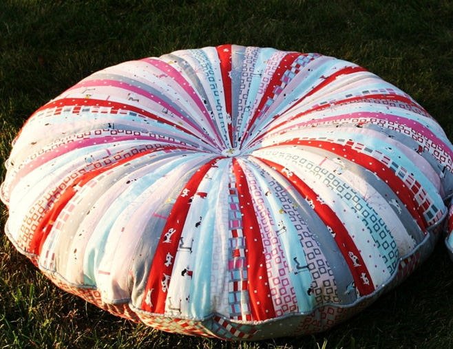 Pouf with your own hands