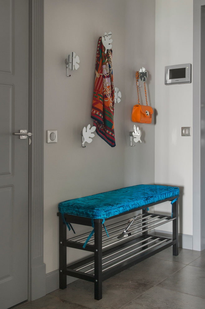 pouf in the interior of the hallway