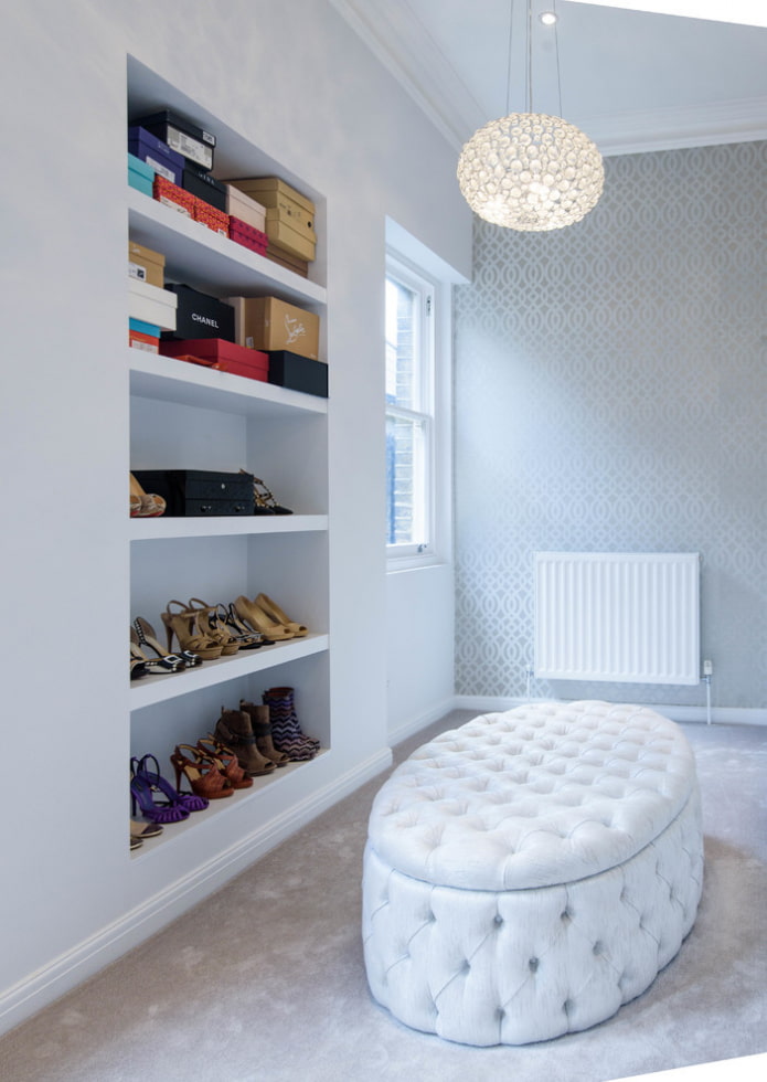 oval pouf in the dressing room interior