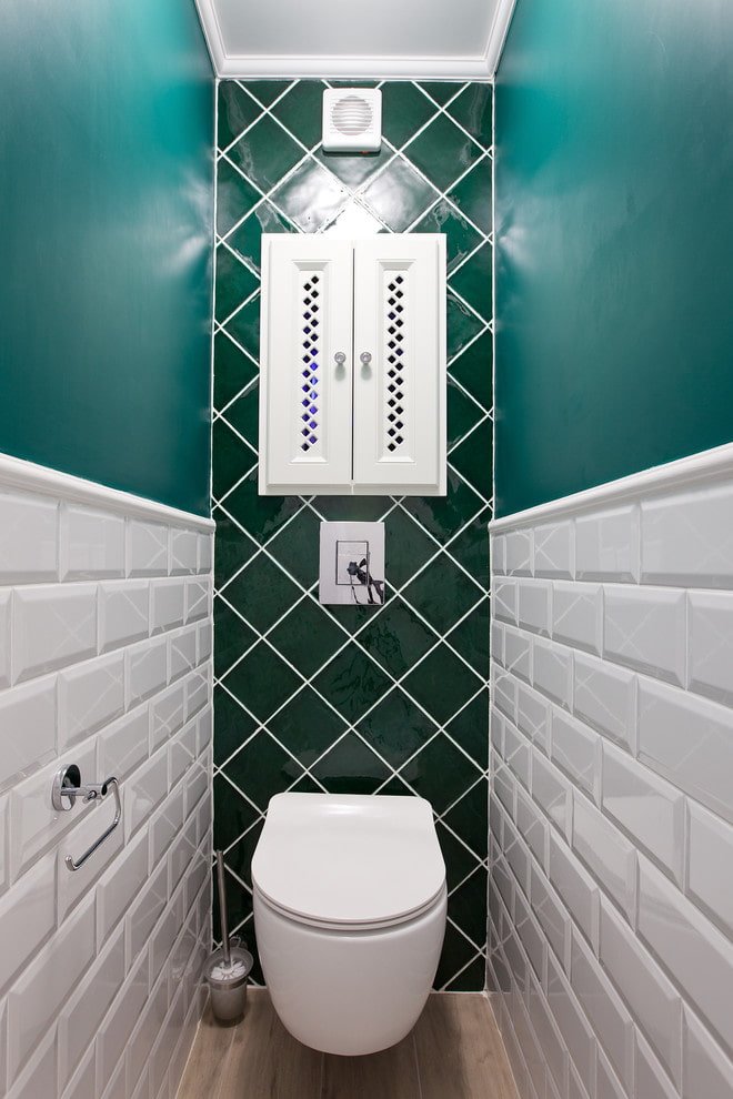 tile layout in the toilet interior