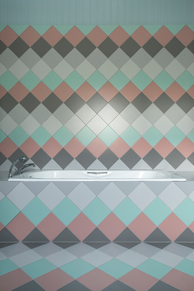 tile layout in the bathroom interior