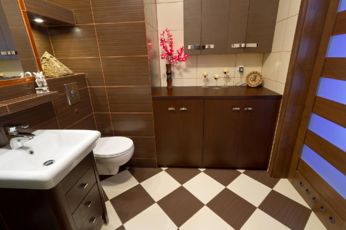 chess tile layout in the bathroom interior
