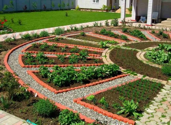round garden made of sectors