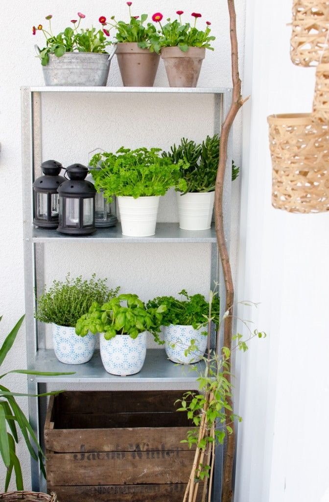 Shelf on the balcony