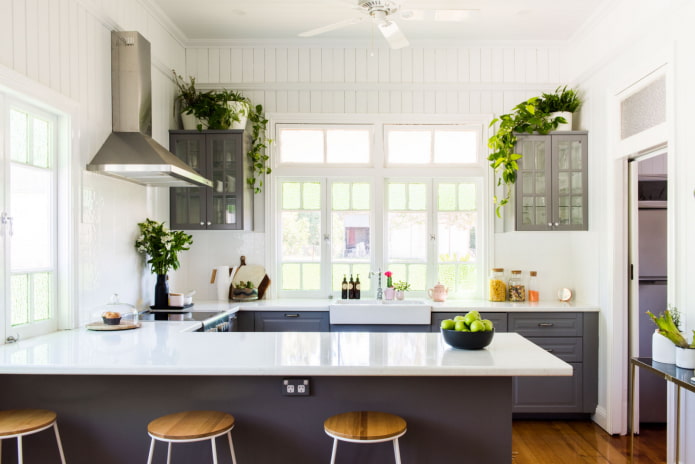 flowers on kitchen cabinets