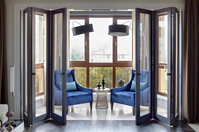 sliding accordion doors in the interior