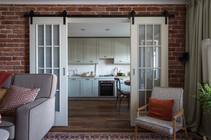 sliding doors with inserts in the interior