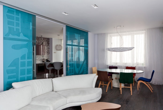 sliding panels with a pattern in the interior