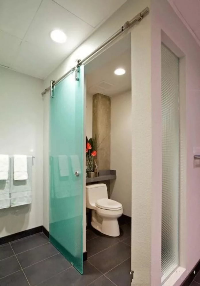 sliding panels in the bathroom