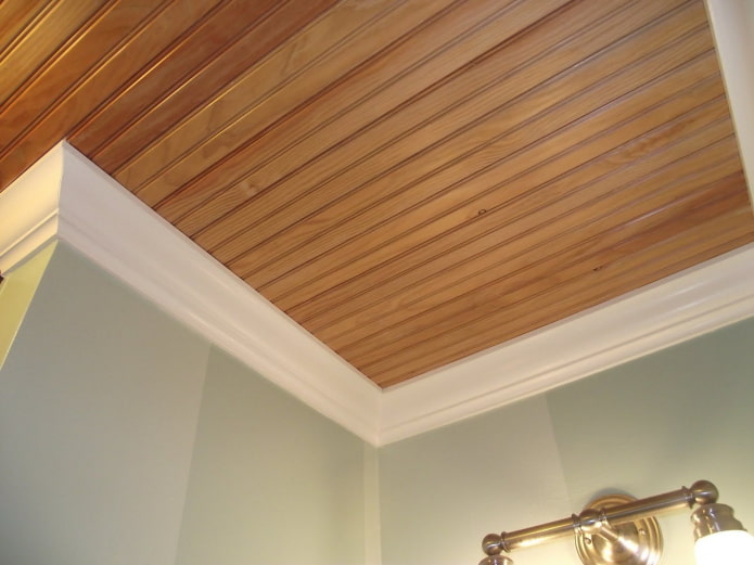 slatted suspended structure under the tree