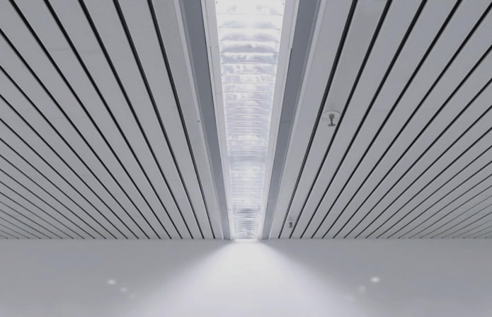 slats located along
