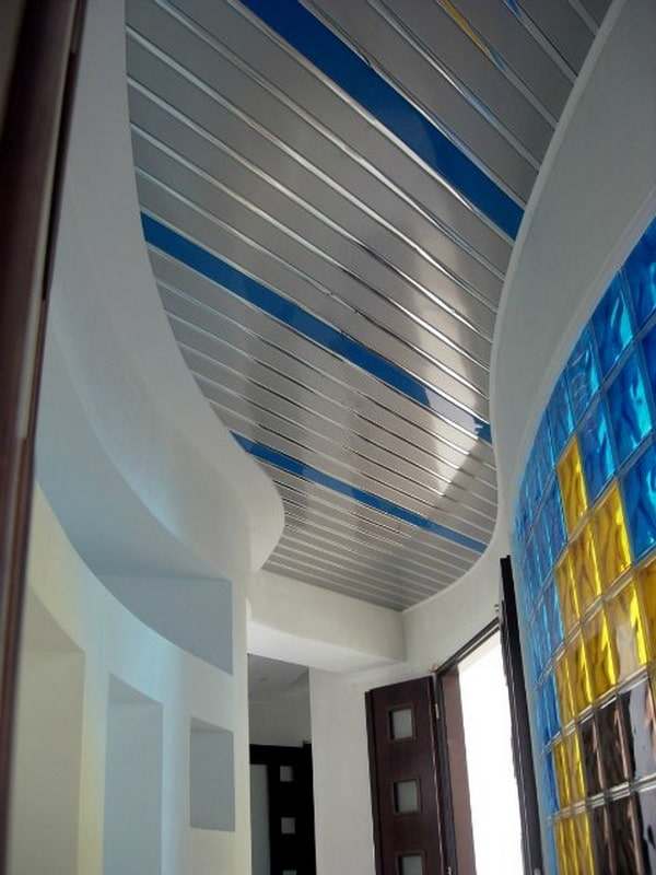 metal slatted suspended structure