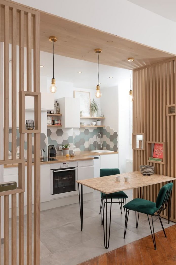 room zoning with a table