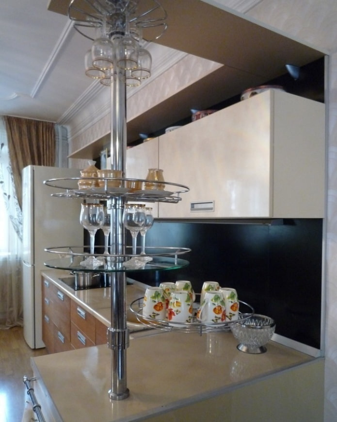 railing on the bar counter