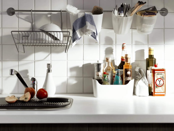 dish drainer