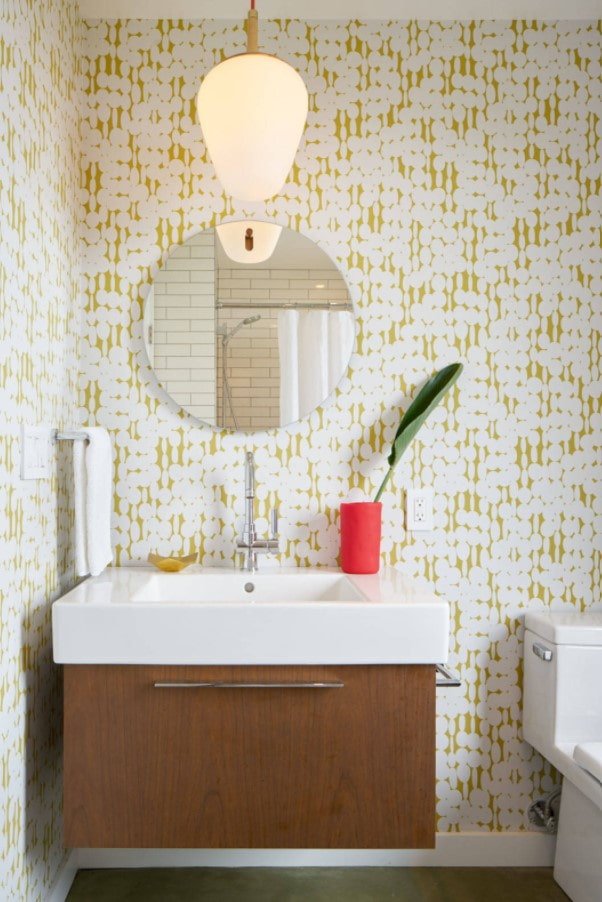 retro style bathroom