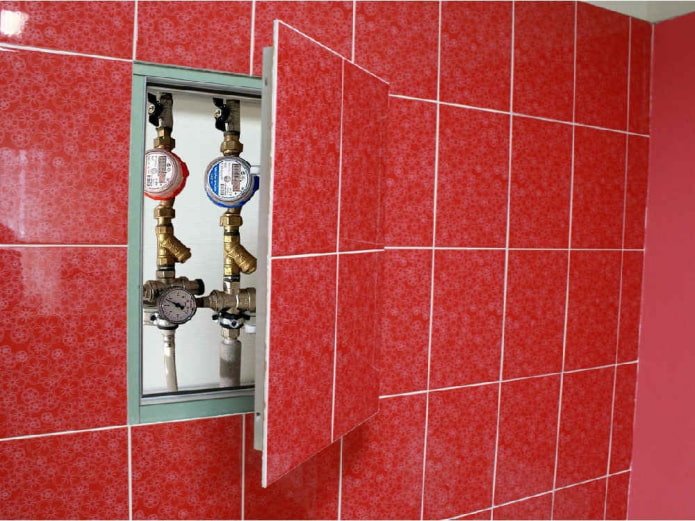 hatch with tile finishing