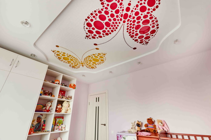 carved stretch ceiling in the children's room