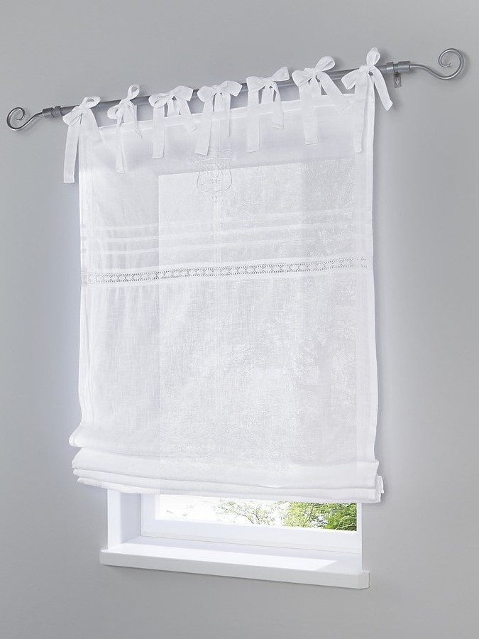 Roman curtain on ties