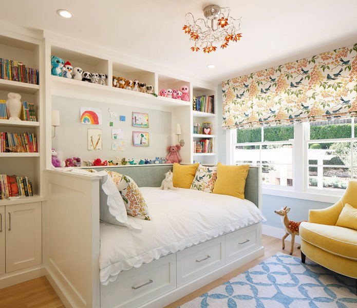 roman curtains in a girl's nursery