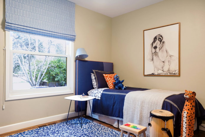 blue roman blinds in the nursery