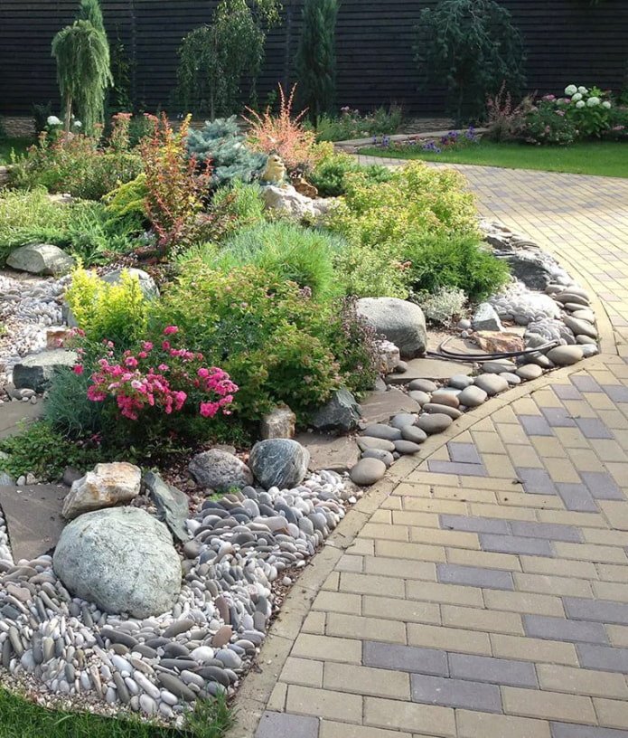 Border rock garden