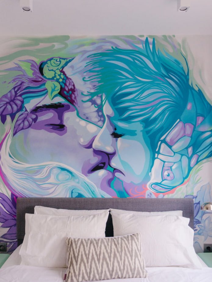 airbrushing behind the bed