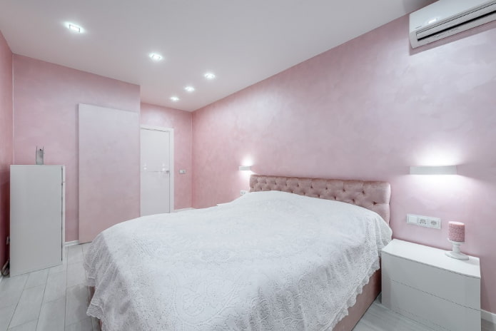 bedroom decoration in pink tones