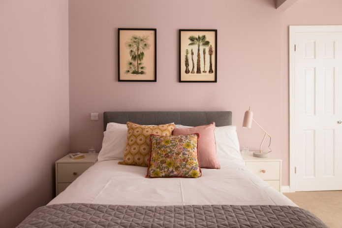 bedroom interior decor in pink tones