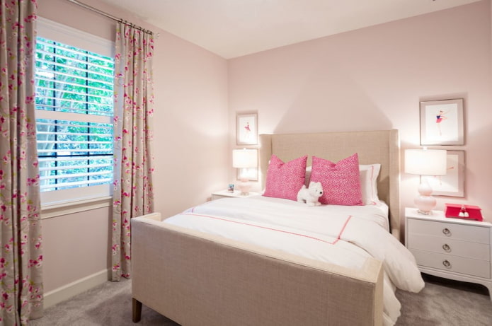 lighting in the bedroom interior in pink tones