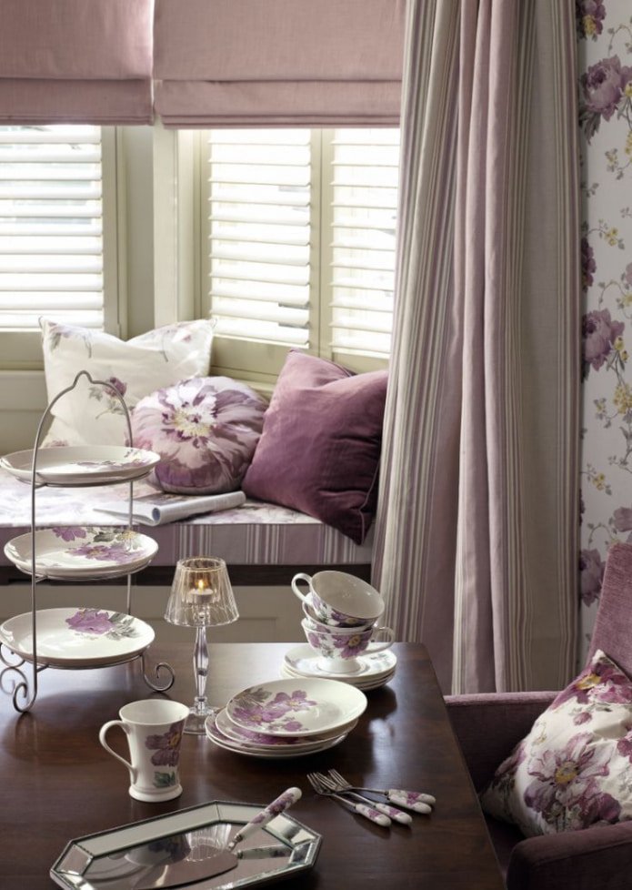 ash-pink curtains in the living room