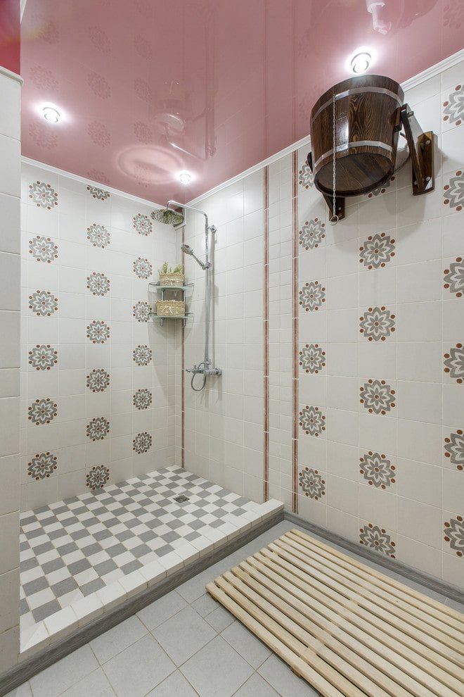 pink stretch ceiling in the bathroom