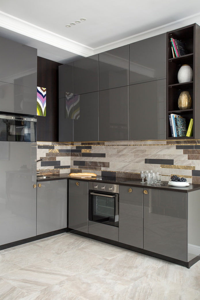upper cabinets without handles