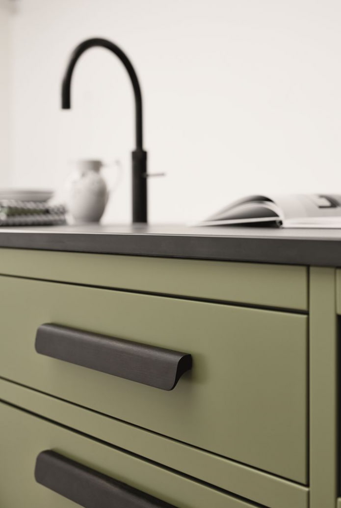 large handles for the kitchen