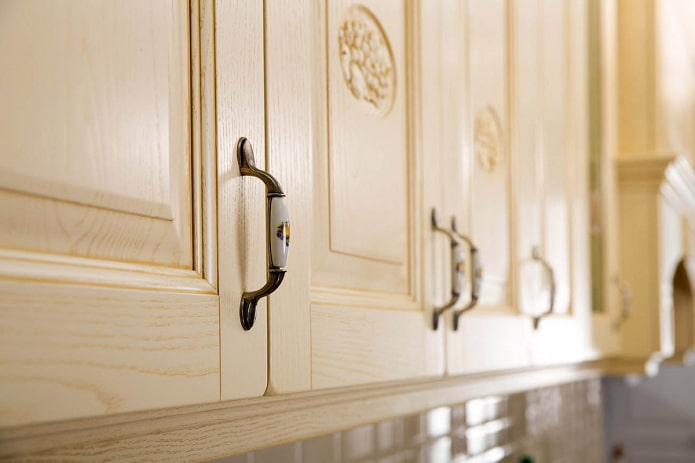 classic kitchen with handles