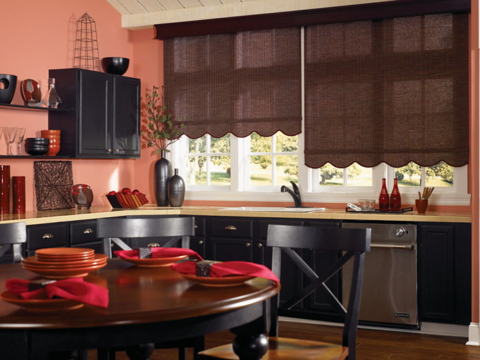 roller blind made of natural materials