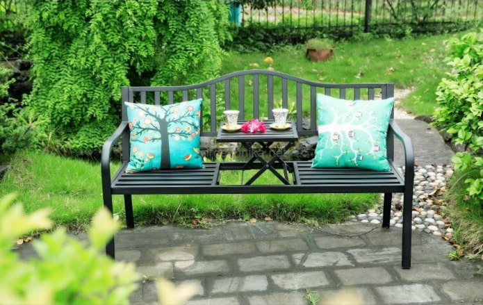 garden bench