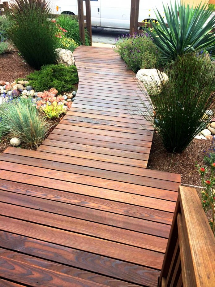 Larch path